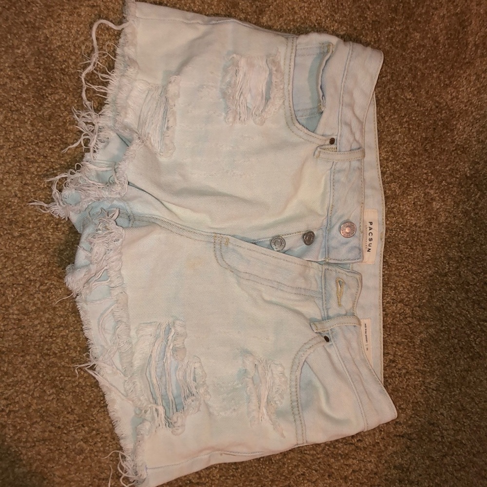 PacSun Distressed light wash shorts